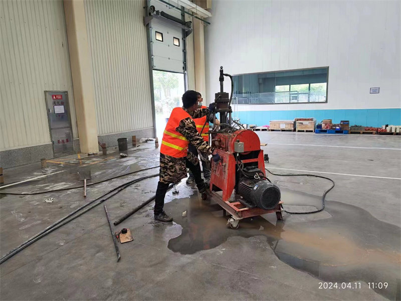 雨花台厂房地面下沉塌陷注浆加固施工